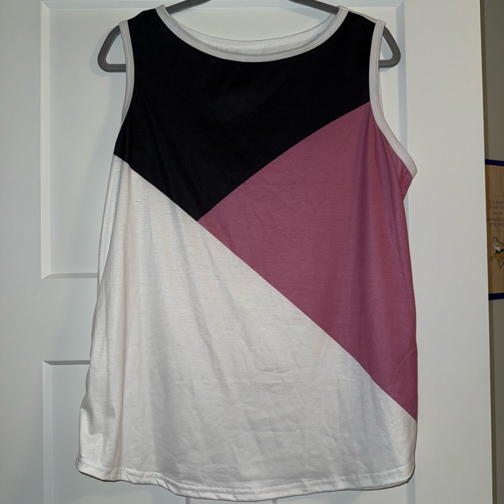 Chic Colorblock Tank Top in Black, Pink, and White